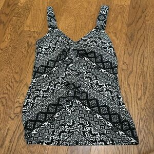 White House Black Market top